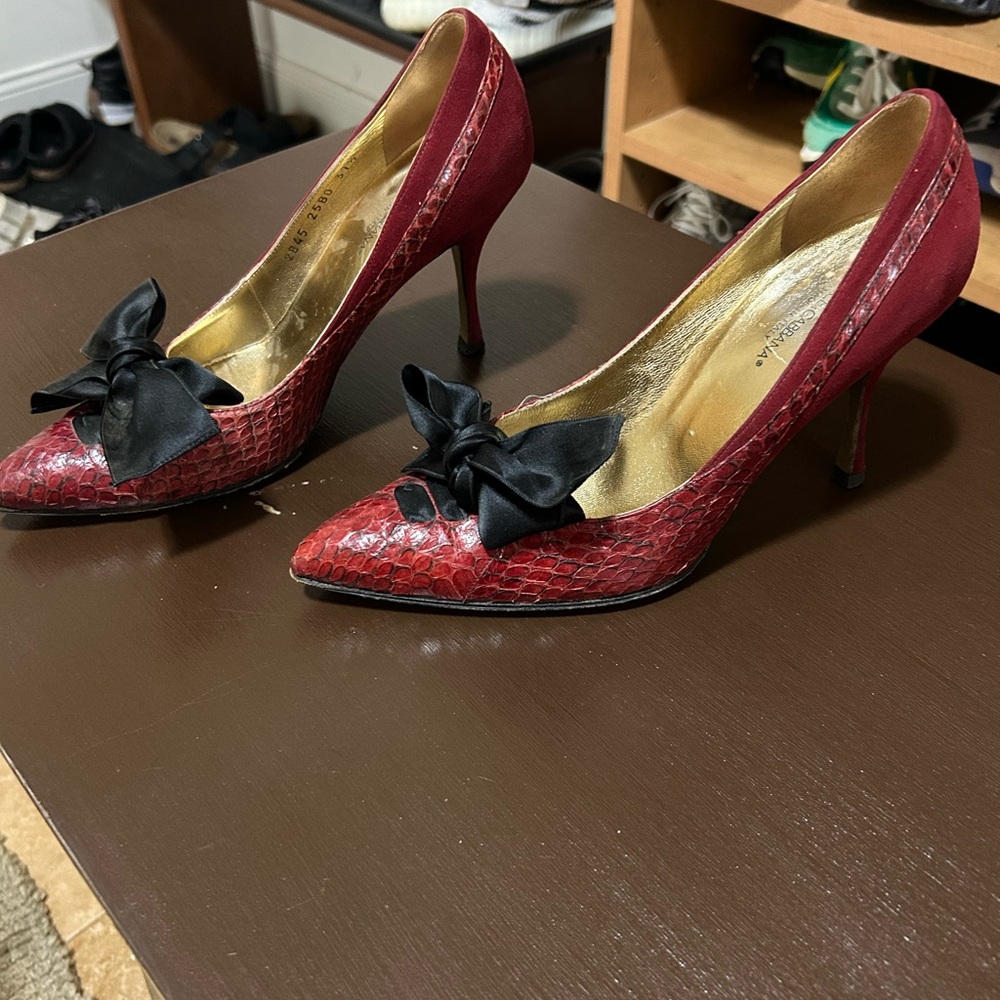 Dolce & Gabbana Red and Black Heels with Glossy Finish